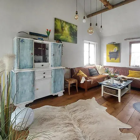 Holiday home Gorgeous In Besmont With Wi-fi