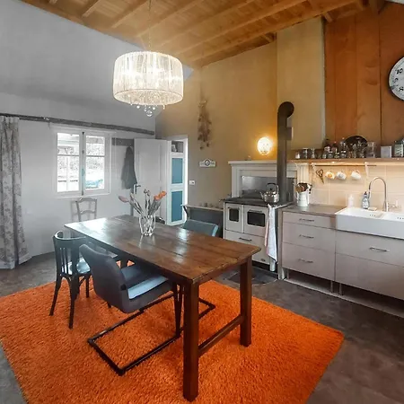 Gorgeous In Besmont With Wi-fi Holiday home *